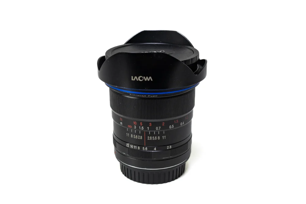 Lente Laowa 12mm f_2.8 Zero-D para Canon Ef (Foto 1)