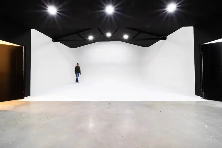 enzeta-ciclorama-instalaciones-galeria
